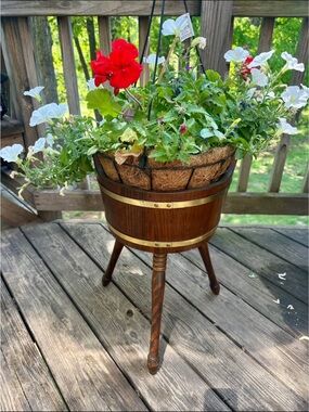 Vintage Wooden 1960’s Plant Stand/Sewing Basket